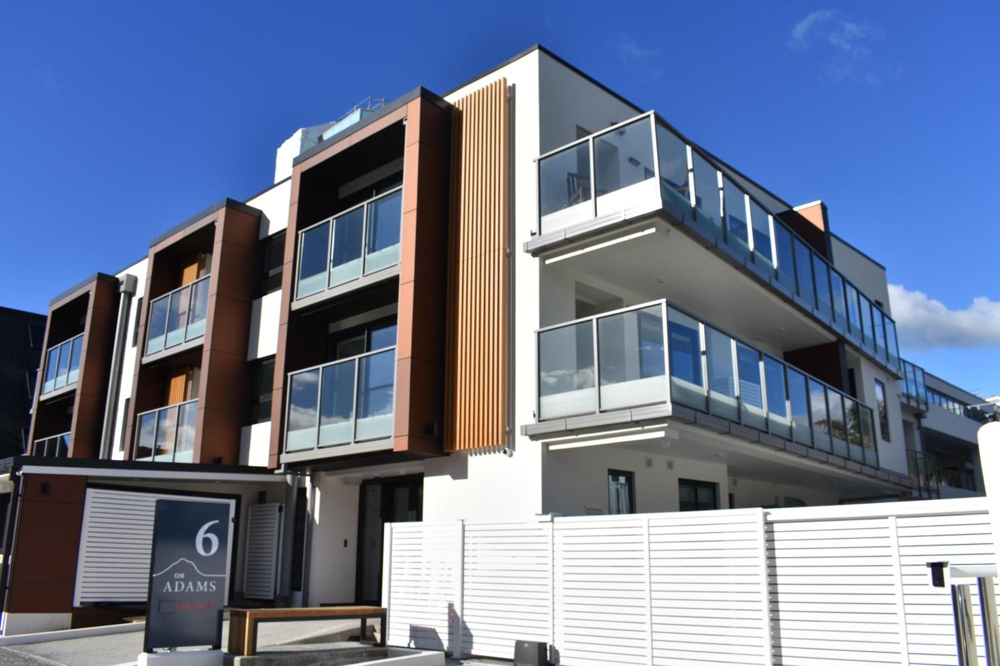 6 On Adams Aparthotel Mount Maunganui Luaran gambar